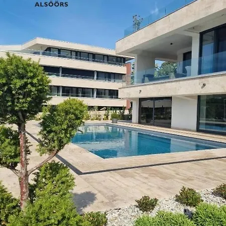Apartment Ilk 1 *